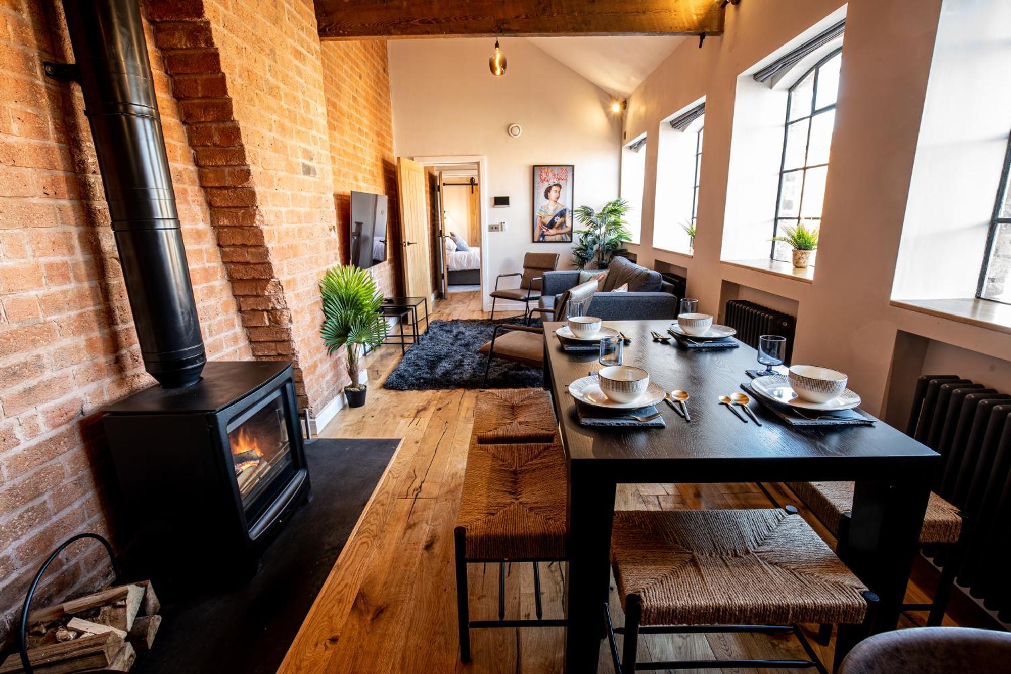 Vip 3Br Grade2 Luxurious Industrial House With Wood Fire, Electric Blinds And Big Cast Iron Windows In The Heart Of The Jq Villa Birmingham Eksteriør billede